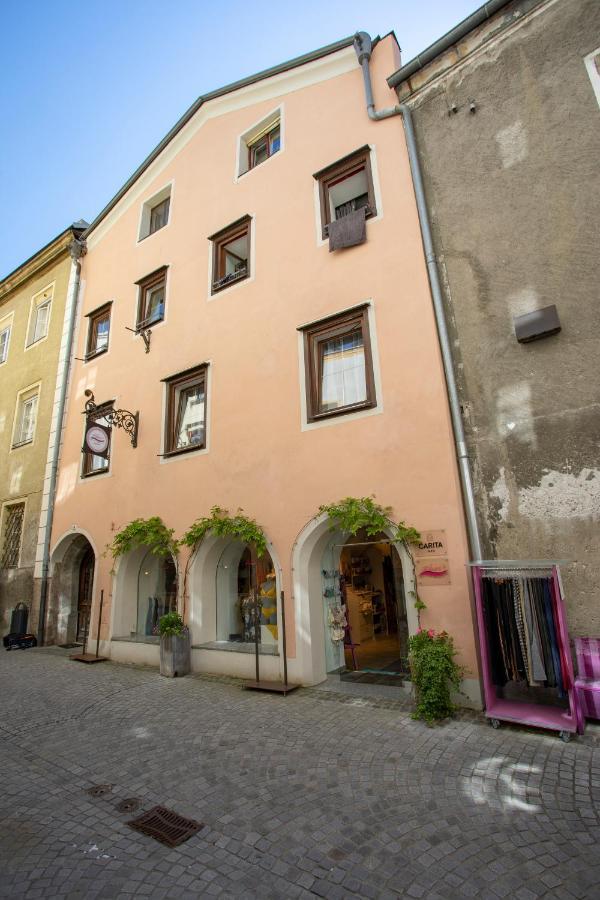 Traditional Old Town Apartment Hall in Tirol Exterior foto